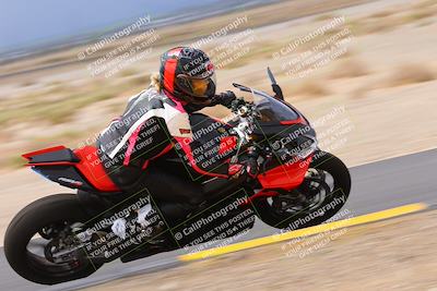 media/Sep-10-2022-SoCal Trackdays (Sat) [[a5bf35bb4a]]/Turn 9 Inside (1215pm)/